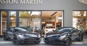 Aston Martin DB11 V12 AMR
