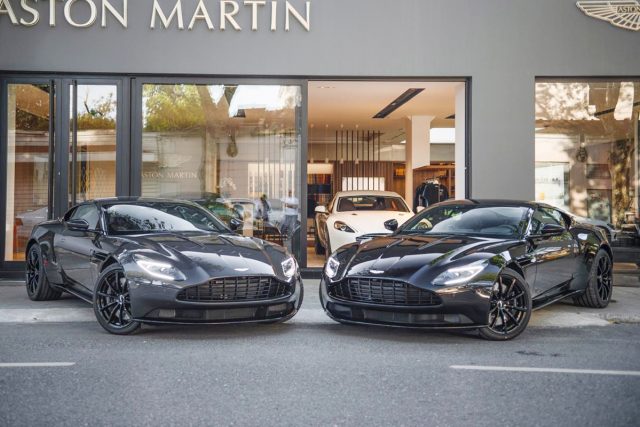 Aston Martin DB11 V12 AMR