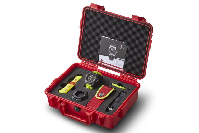 Victorinox INOX Carbon Limited