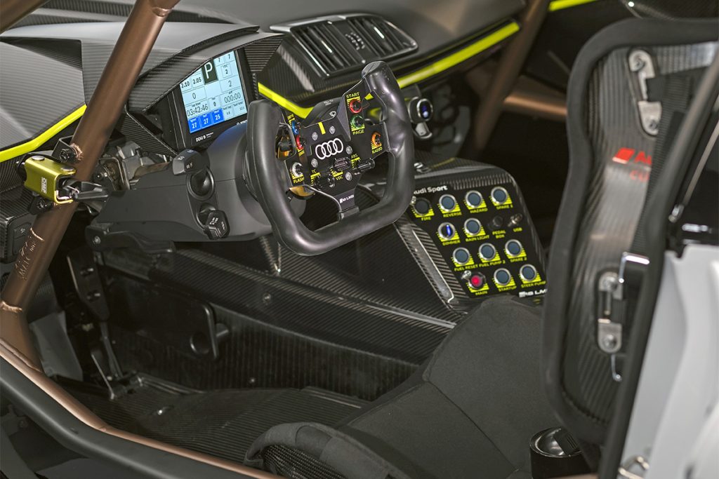Audi R8 LMS GT2