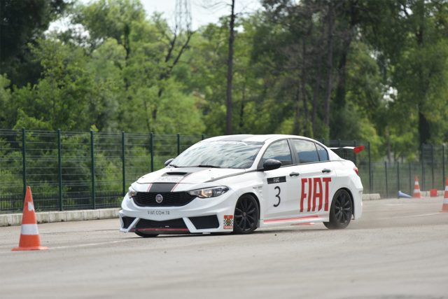 Egea Seni Piste Çağırıyor