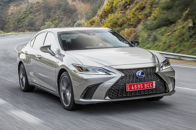 Lexus ES300h