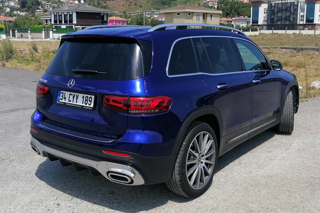 Mercedes_Benz GLB 200 AMG_2