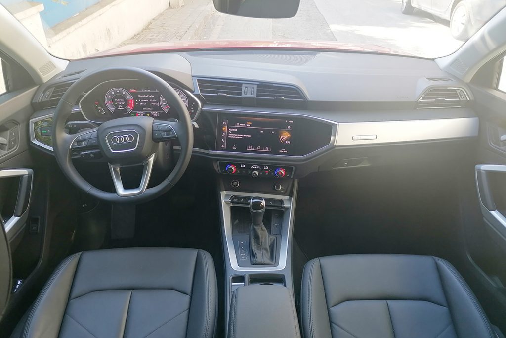 AUDI Q3 35 TFSI 150 HP S TRONIC S LINE_3