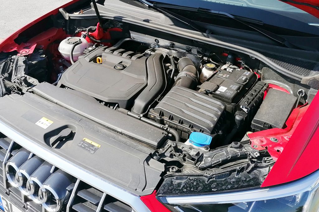 AUDI Q3 35 TFSI 150 HP S TRONIC S LINE_4
