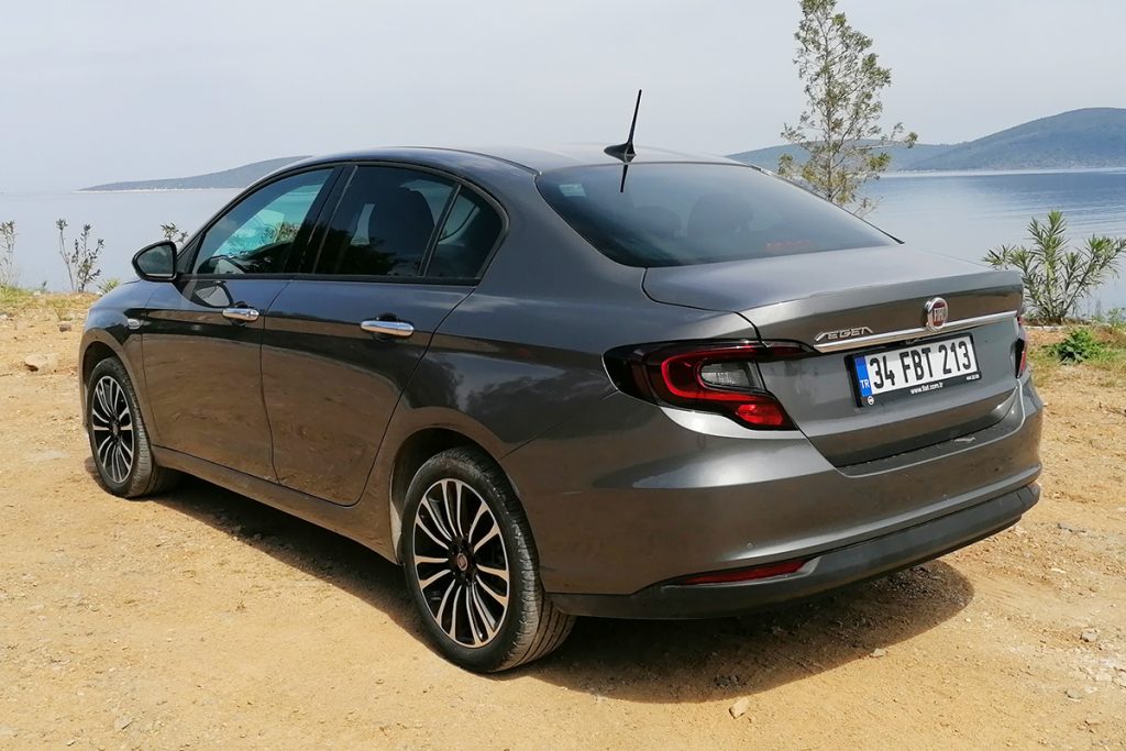 FIAT EGEA SEDAN 1.6 MULTIJET II 130 HP DCT_2
