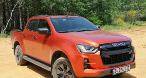 ISUZU D-MAX 4X4 V-CROSS AT