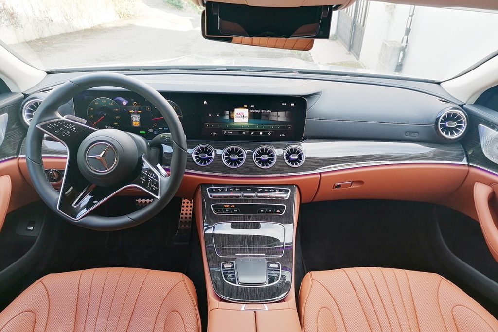 MERCEDES-BENZ CLS 300 d 4MATIC FL AMG_3