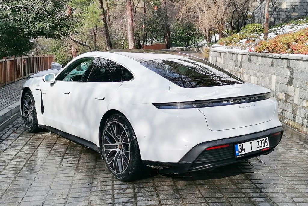 PORSCHE TAYCAN 4S_2