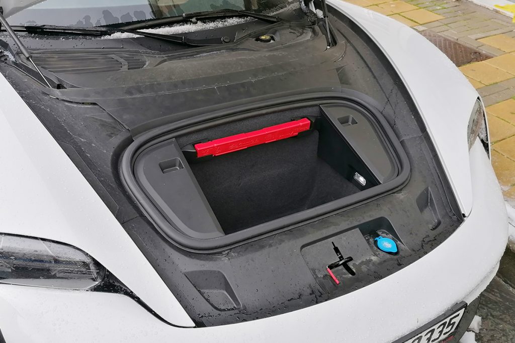 PORSCHE TAYCAN 4S_4