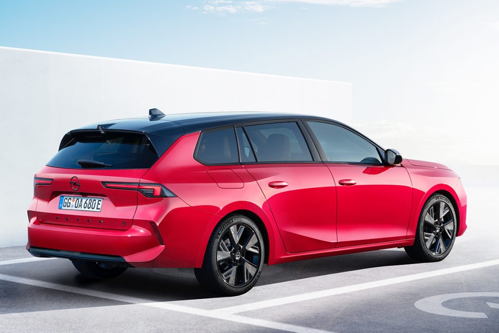 Opel Astra GSe_2