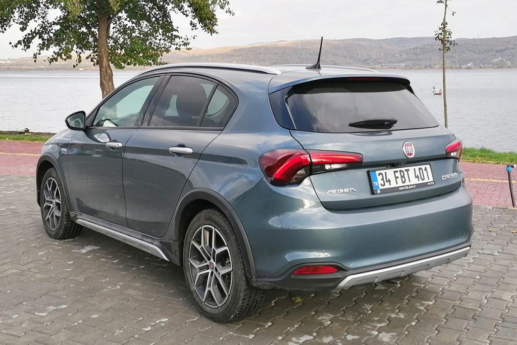 Fiat Egea Cross Hybrid_2