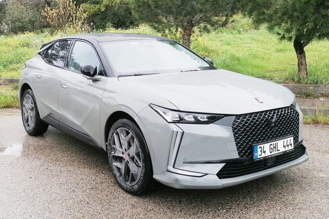 DS 4 BlueHDi 130 HP Otomatik Performance Line DS 4 BlueHDi 130 HP Otomatik Performance Line