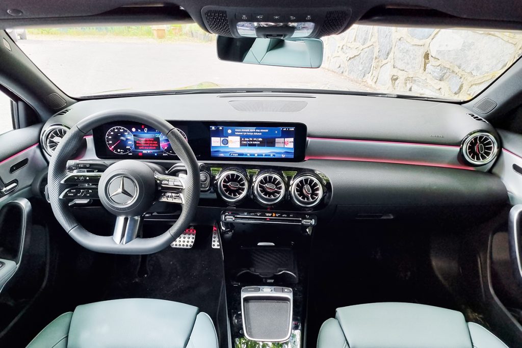 Mercedes-Benz A 200 Hatchback FL AMG_3