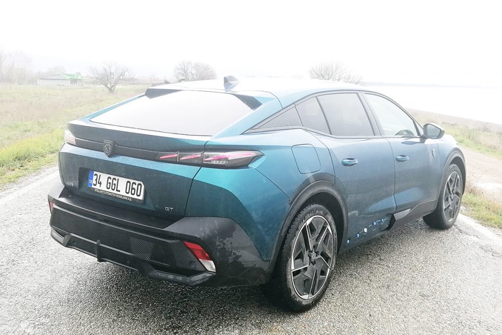 Peugeot 408 GT 1.2 Puretech 130 HP EAT8_2