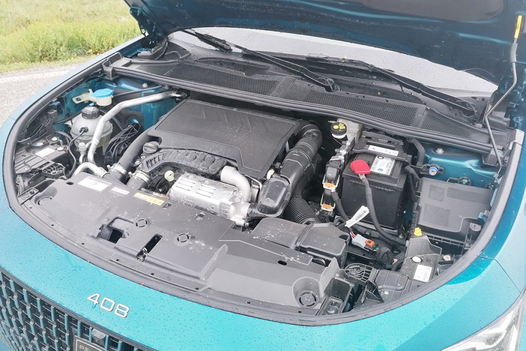 Peugeot 408 GT 1.2 Puretech 130 HP EAT8_4