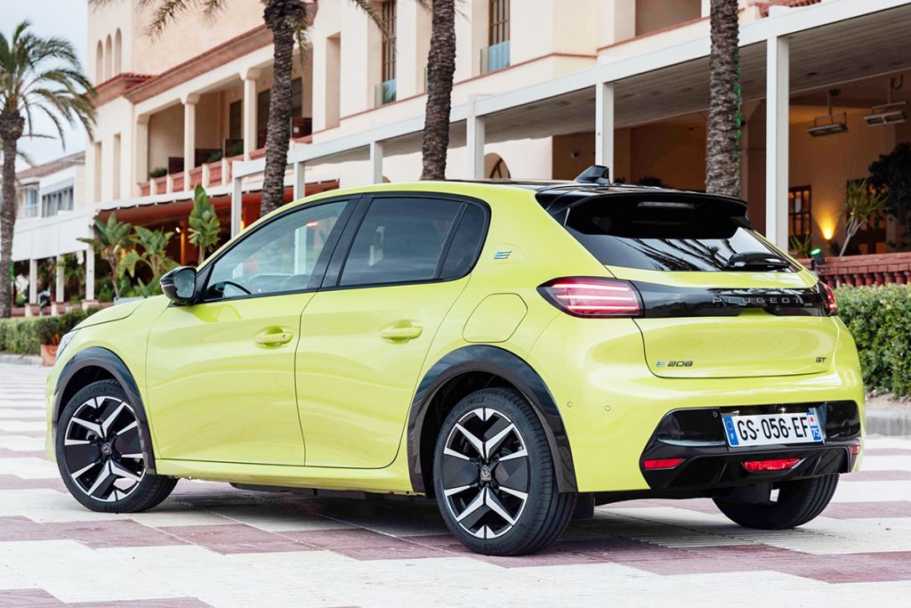 Yeni Peugeot E-208-2