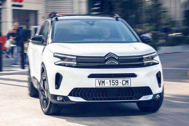 Citroen C5 Aircross Hybrid 136
