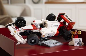 McLaren MP44 Lego