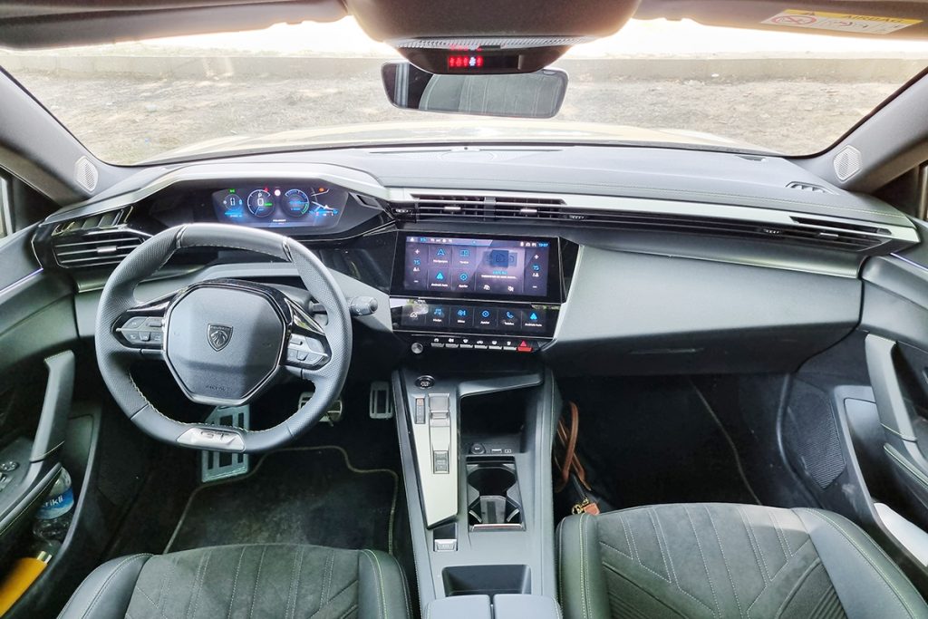 Peugeot E-308 GT_3