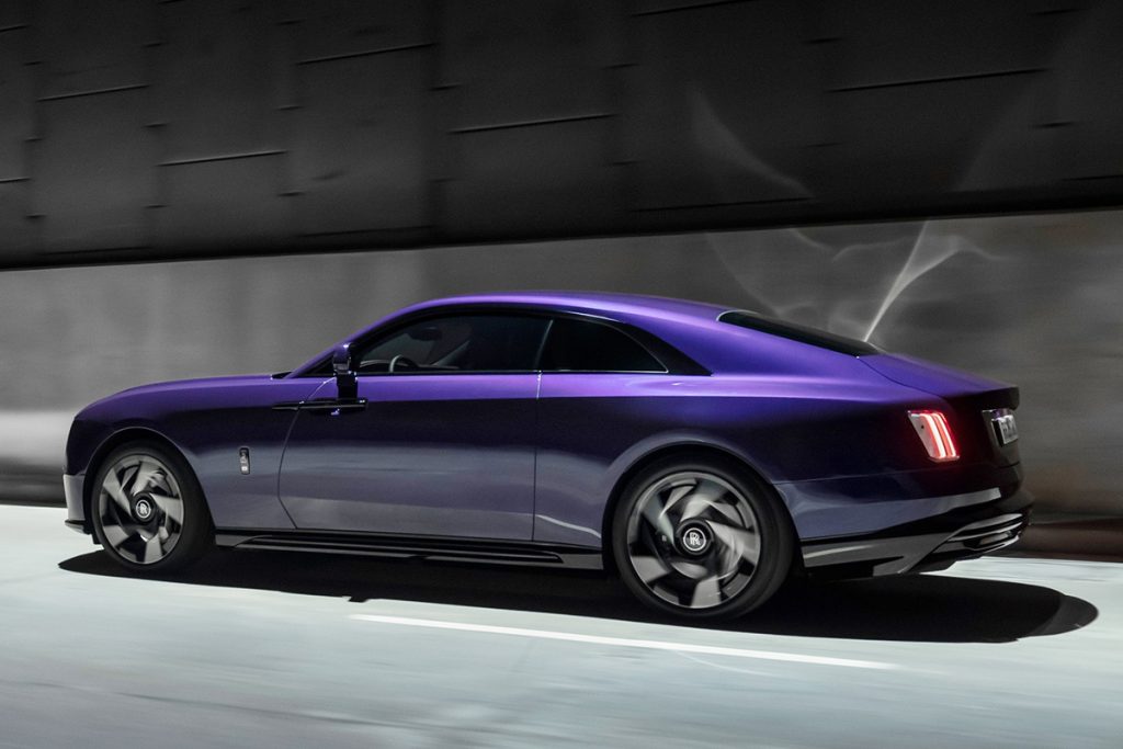 Rolls-Royce Black Badge Spectre_2