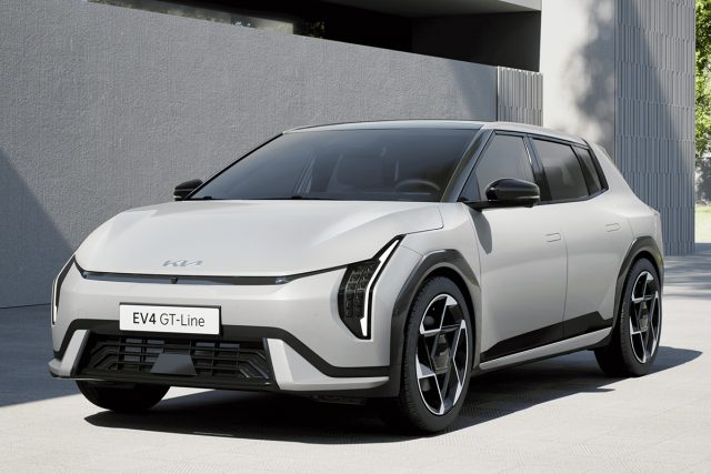KIA EV4