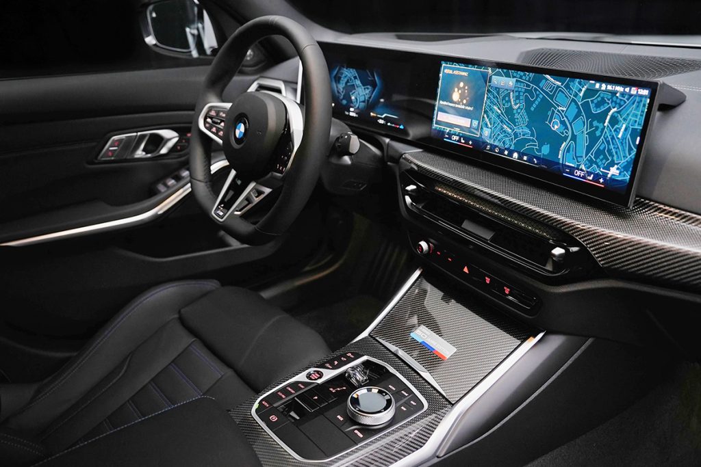 BMW 320i Sedan 50 Jahre Edition_3