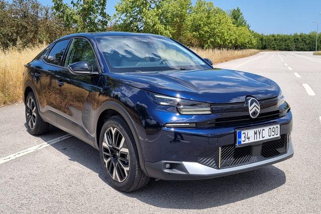 Citroen C4 X 1.2 PureTech 130 HP