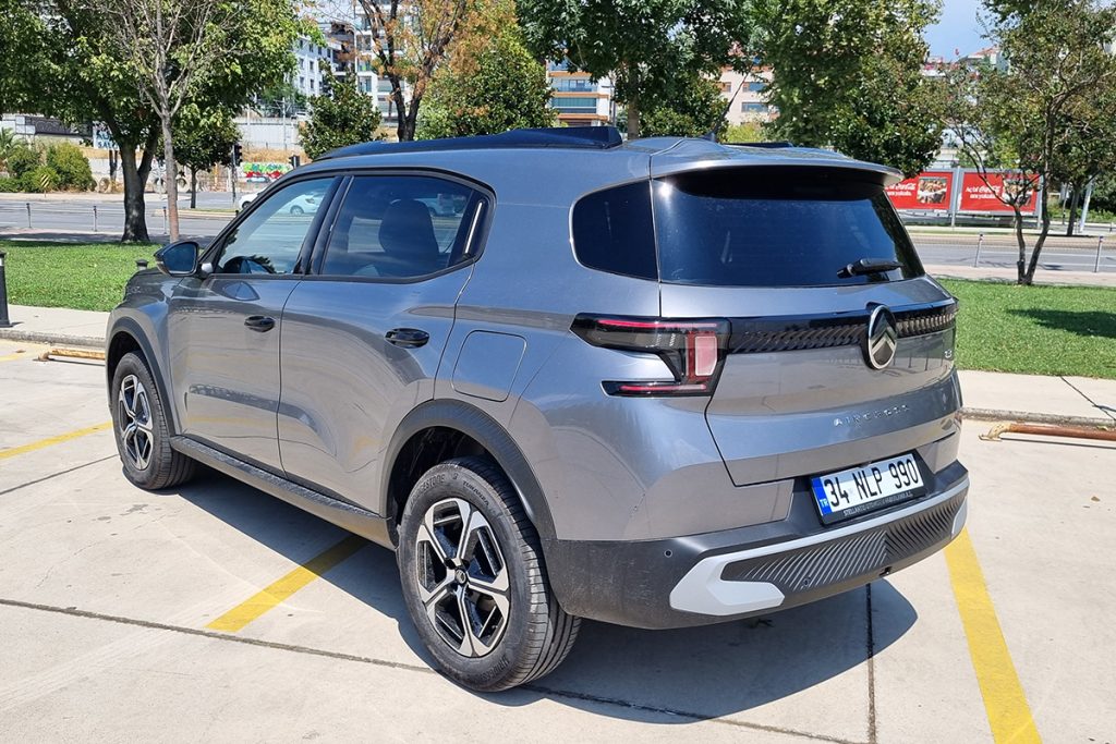 Citreon C3 Aircross Hybrid 145_2