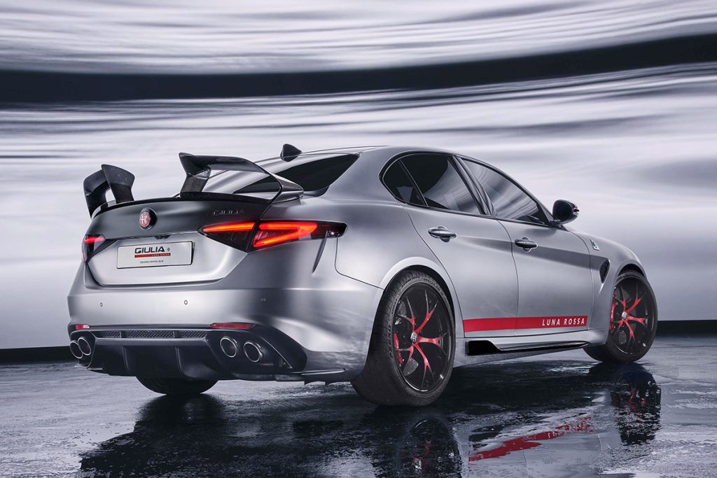 Alfa Romeo Giulia Quadrifoglio Luna Rossa_2