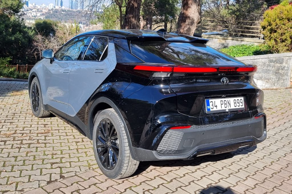 Toyota CH-R 1.8 Hybrid GR SPORT e-CVT_2