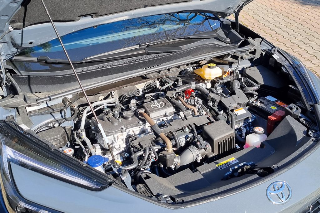 Toyota CH-R 1.8 Hybrid GR SPORT e-CVT_4