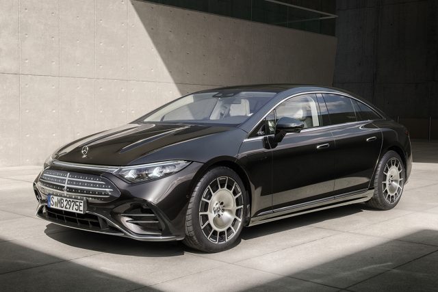 Yeni Mercedes-Benz EQS