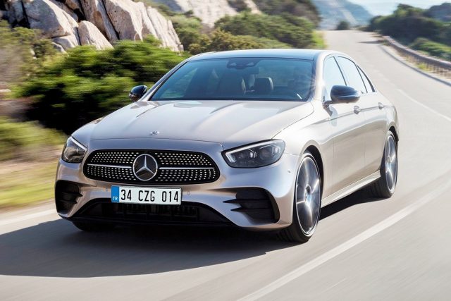 Yeni Mercedes-Benz E-Serisi Sedan Yeni Mercedes-Benz E-Serisi Sedan