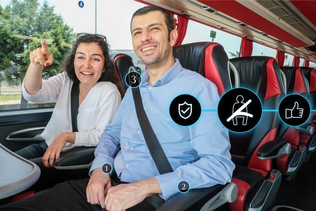 Mercedes-Benz Türk Üç Noktalı Emniyet Kemeri